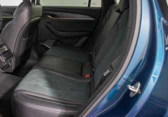 Подержанный автомобиль Geely Monjaro 2023 года (11 фото)