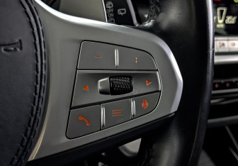 Подержанный автомобиль BMW X3 2023 года (30 фото)