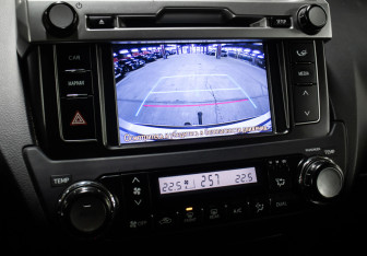 Подержанный автомобиль Toyota Land Cruiser Prado 2017 года (18 фото)