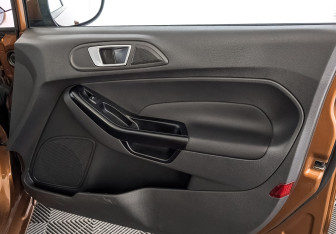 Подержанный автомобиль Ford Fiesta Sedan 2016 года (25 фото)