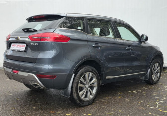 Подержанный автомобиль Geely Atlas 2020 года (5 фото)