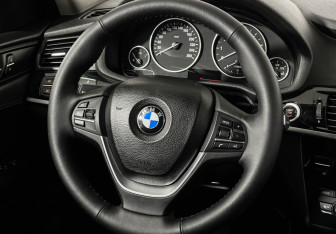 Подержанный автомобиль BMW X3 2014 года (15 фото)