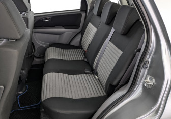 Подержанный автомобиль Suzuki SX4 Hatchback 2013 года (18 фото)