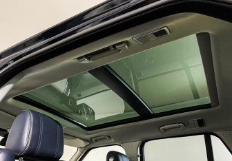 Подержанный автомобиль Land Rover Range Rover 2013 года (21 фото)