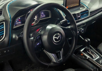 Подержанный автомобиль Mazda 3 Sedan 2014 года (12 фото)