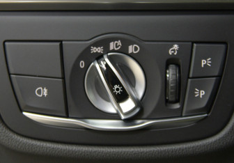 Подержанный автомобиль BMW X3 2021 года (14 фото)