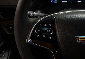 Подержанный автомобиль Cadillac Escalade Suv 2019 года (24 фото)