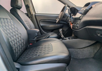 Подержанный автомобиль Geely GC6 2014 года (9 фото)
