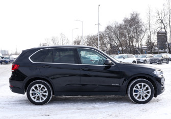 Подержанный автомобиль BMW X5 2017 года (4 фото)