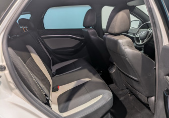 Подержанный автомобиль LADA (ВАЗ) Vesta Wagon 2021 года (27 фото)