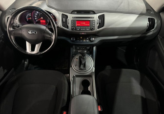 Подержанный автомобиль Kia Sportage 2014 года (9 фото)
