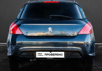 Подержанный автомобиль Peugeot 308 Hatchback 2012 года (6 фото)