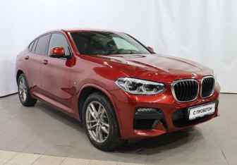 Подержанный автомобиль BMW X4 2019 года (3 фото)