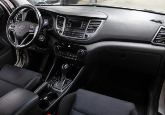 Подержанный автомобиль Hyundai Tucson 2016 года (11 фото)