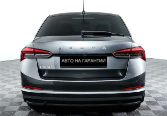 Подержанный автомобиль Skoda Rapid Liftback 2021 года (6 фото)