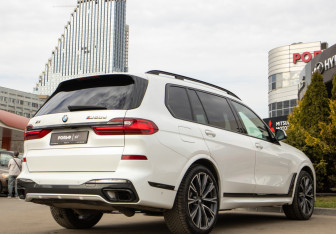 Подержанный автомобиль BMW X7 2020 года (4 фото)