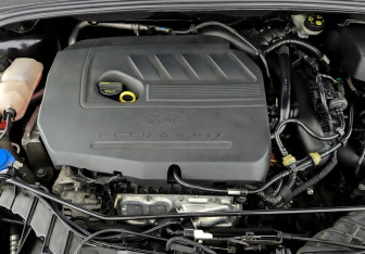 Подержанный автомобиль Ford Focus Sedan 2019 года (8 фото)