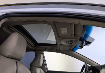 Подержанный автомобиль Toyota Camry Sedan 2022 года (23 фото)