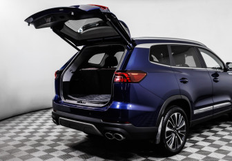 Подержанный автомобиль Chery Tiggo 8 Pro Max 2023 года (19 фото)