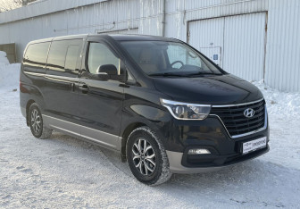 Подержанный автомобиль Hyundai H-1 2019 года (3 фото)