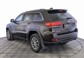 Подержанный автомобиль Jeep Grand Cherokee 2016 года (7 фото)
