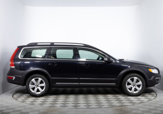 Подержанный автомобиль Volvo XC70 2014 года (4 фото)