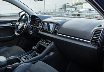 Подержанный автомобиль Skoda Karoq 2021 года (15 фото)
