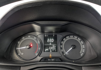 Подержанный автомобиль Skoda Rapid Liftback 2021 года (16 фото)