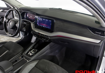 Подержанный автомобиль Skoda Octavia Liftback 2021 года (7 фото)