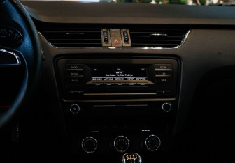 Подержанный автомобиль Skoda Octavia Wagon 2014 года (17 фото)