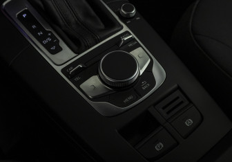 Подержанный автомобиль Audi A3 Sedan 2019 года (16 фото)