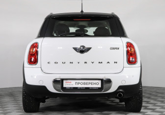 Подержанный автомобиль MINI Countryman 2016 года (6 фото)