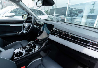 Новый Geely Atlas 2025 (15 фото)