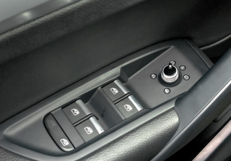 Подержанный автомобиль Audi Q5 2020 года (27 фото)