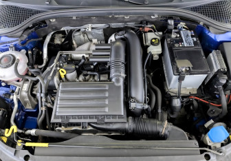 Подержанный автомобиль Skoda Octavia Liftback 2019 года (9 фото)