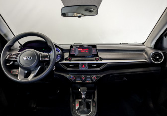 Подержанный автомобиль Kia Cerato Sedan 2020 года (14 фото)