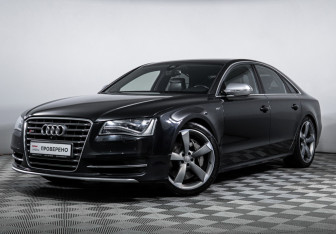Подержанный автомобиль Audi S8 2013 года (1 фото)