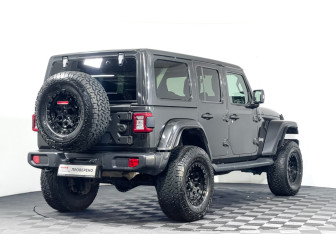 Подержанный автомобиль Jeep Wrangler 2019 года (5 фото)