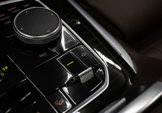 Подержанный автомобиль BMW X7 2019 года (22 фото)