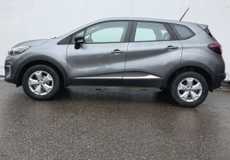 Подержанный автомобиль Renault Kaptur 2020 года (8 фото)