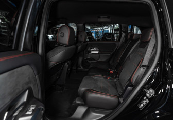 Новый Mercedes-Benz GLB 2025 (19 фото)