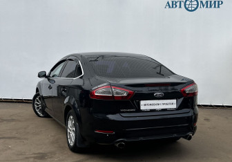 Подержанный автомобиль Ford Mondeo Sedan 2012 года (7 фото)