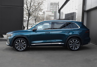 Подержанный автомобиль Geely Monjaro 2023 года (8 фото)