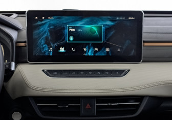 Подержанный автомобиль Haval Jolion 2023 года (17 фото)