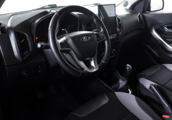Подержанный автомобиль LADA (ВАЗ) XRAY 2019 года (14 фото)