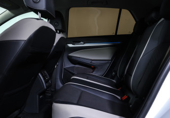 Подержанный автомобиль Volkswagen Golf Hatchback 2020 года (12 фото)