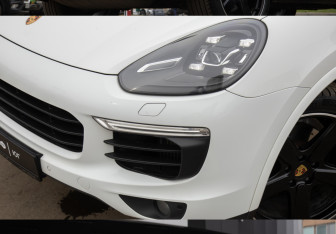 Подержанный автомобиль Porsche Cayenne 2017 года (35 фото)
