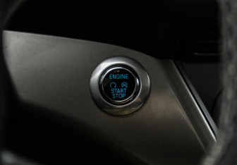 Подержанный автомобиль Ford Kuga 2016 года (11 фото)