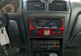 Подержанный автомобиль Nissan Almera Classic 2007 года (23 фото)