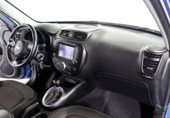 Подержанный автомобиль Kia Soul 2018 года (8 фото)